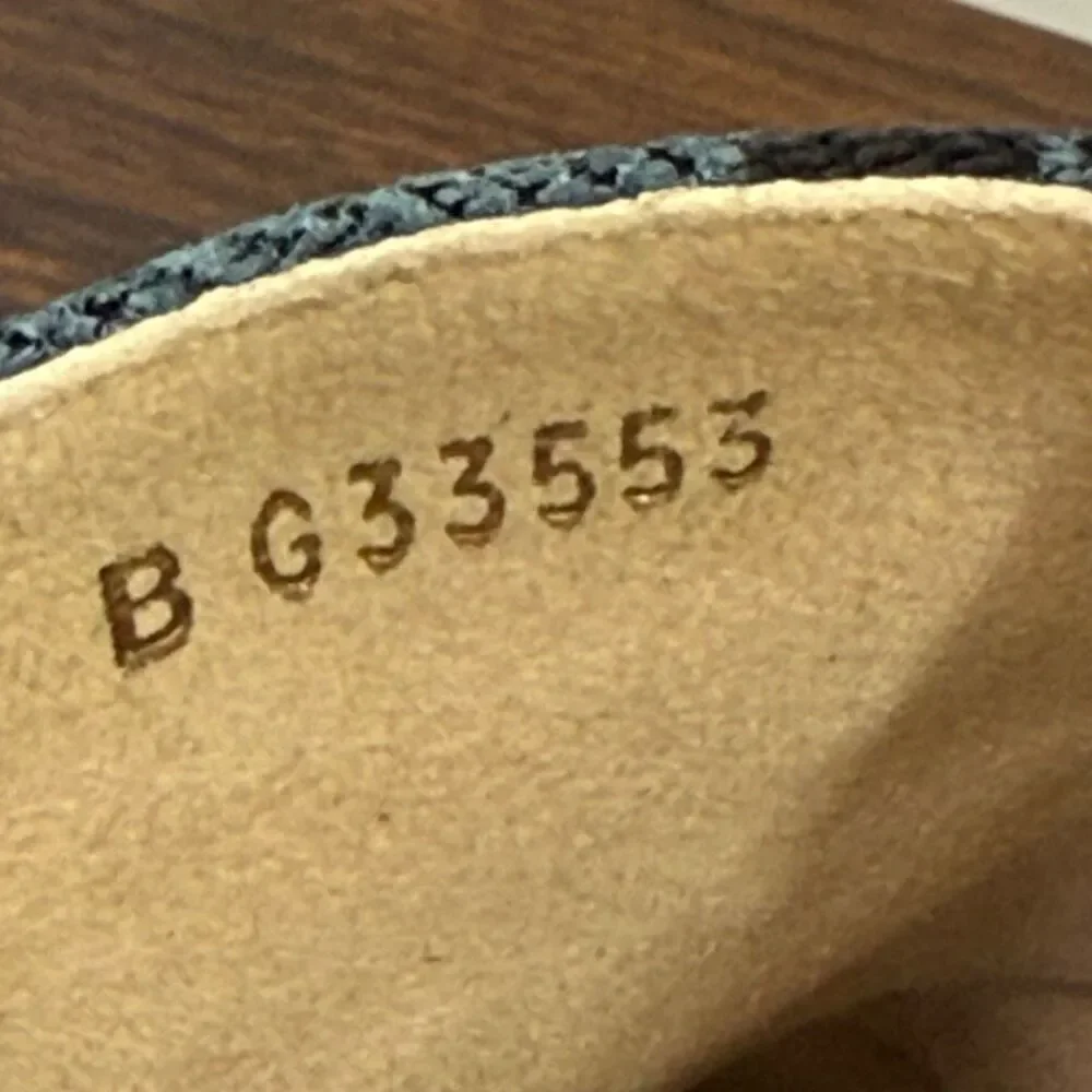 CHANEL Black and Blue Logo Espadrille Mules - Picture 9 of 10